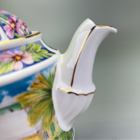 Vintage James Sadler Bermuda Teapot - Picture 4 of 15